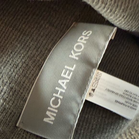 Michael Michael Kors Major Mk Repeating Logo Knit Beanie - Picture 3 of 5